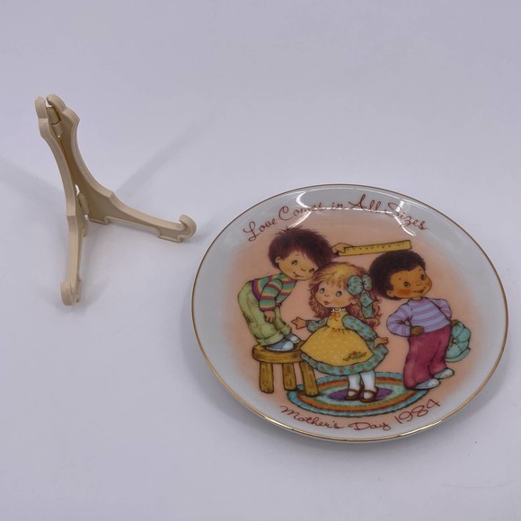 Avon Vintage 1984 Love Comes in All Sizes 5" Mothers Day Plate Collectible Gift - Picture 7 of 11